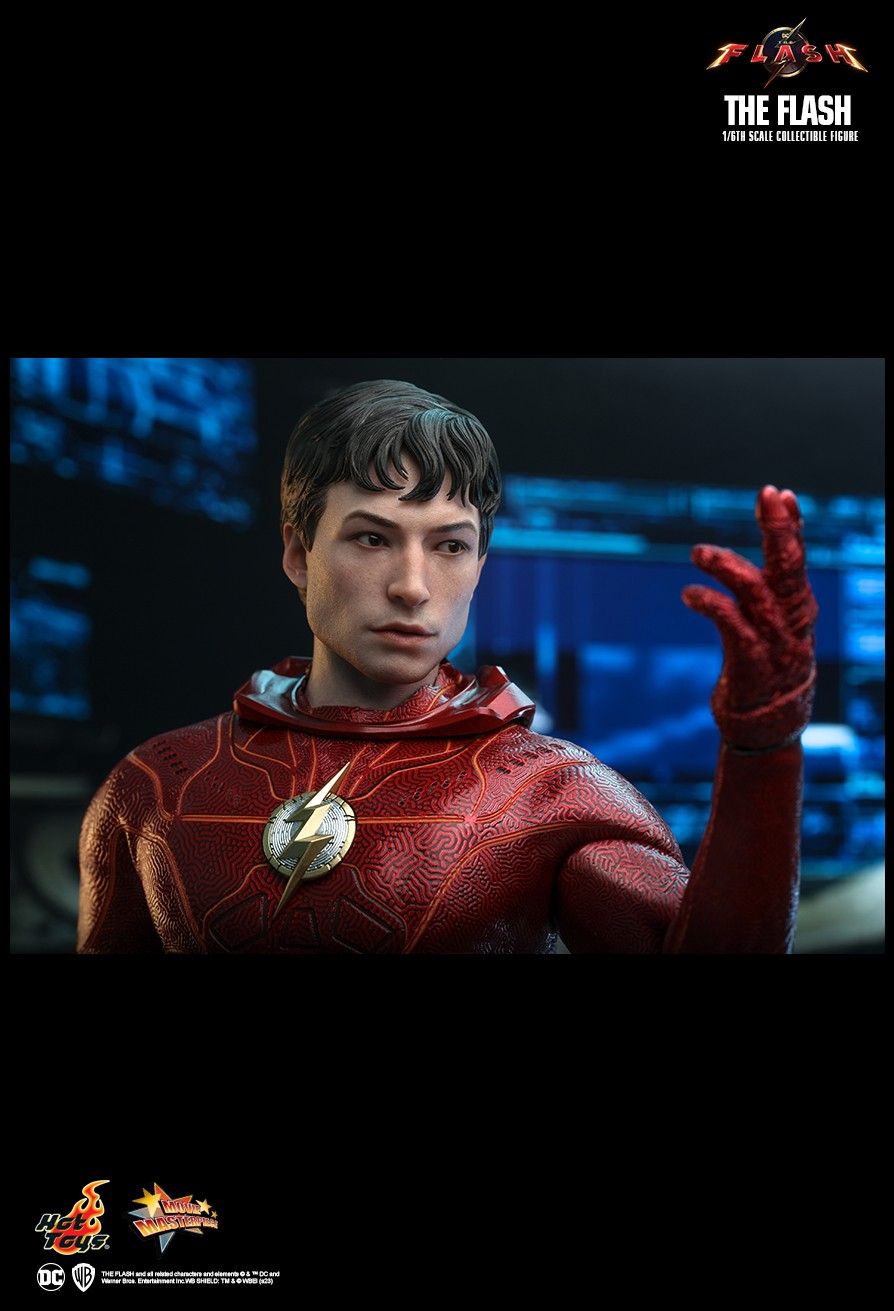 Hot Toys (MMS713) The Flash – The Flash 1/6th Scale Hot Toys (MMS713) The Flash – The Flash 1/6th Scale