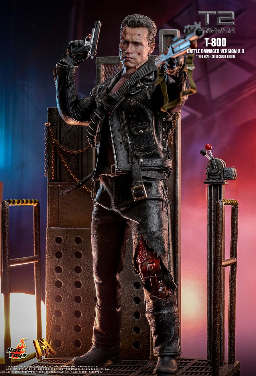 Hot Toys DX46 Terminator 2: Judgment Day - T-800 (Battle