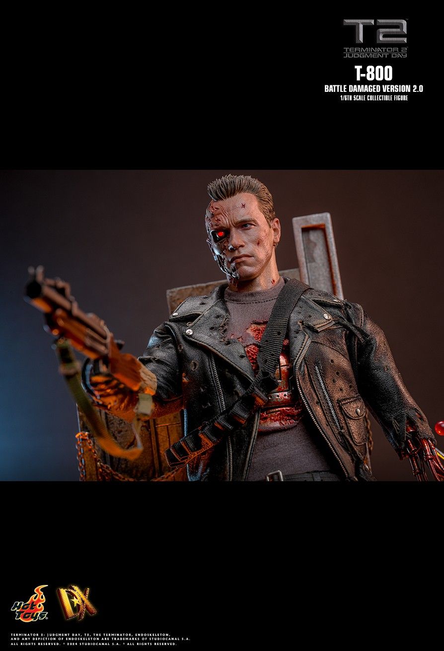 Hot Toys DX46 Terminator 2: Judgment Day - T-800 (Battle