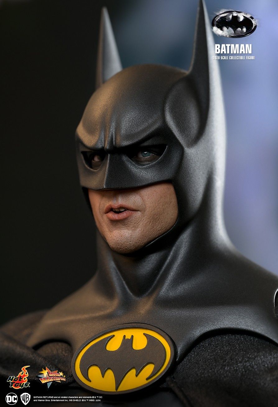 Hot Toys MMS769 Batman Returns - Batman 1/6th Scale