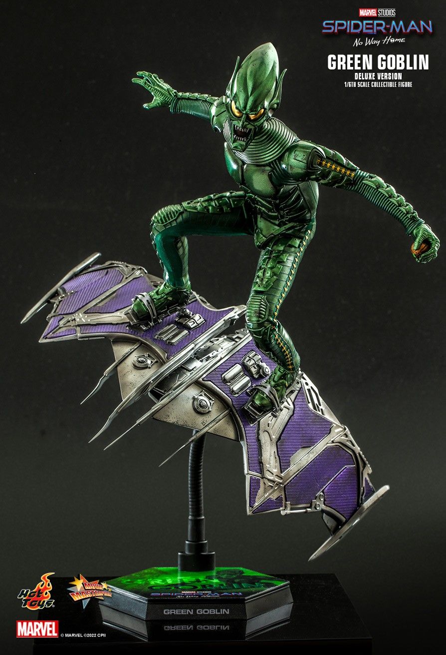 Green Goblin Sixth Scale Collectible Figure by Hot Toys